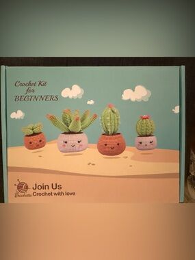 Crochet Kit for Beginners - Pastel Green & Peach